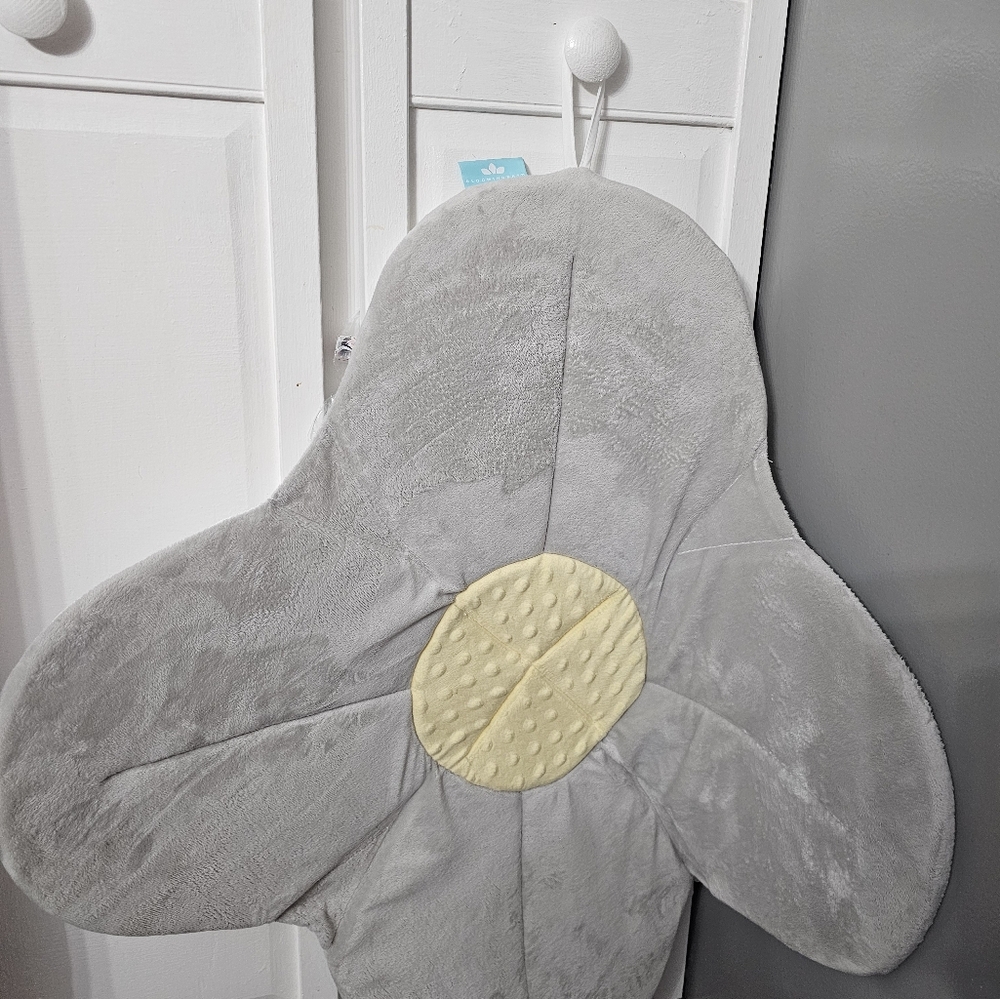 Blooming Bath baby bath mat